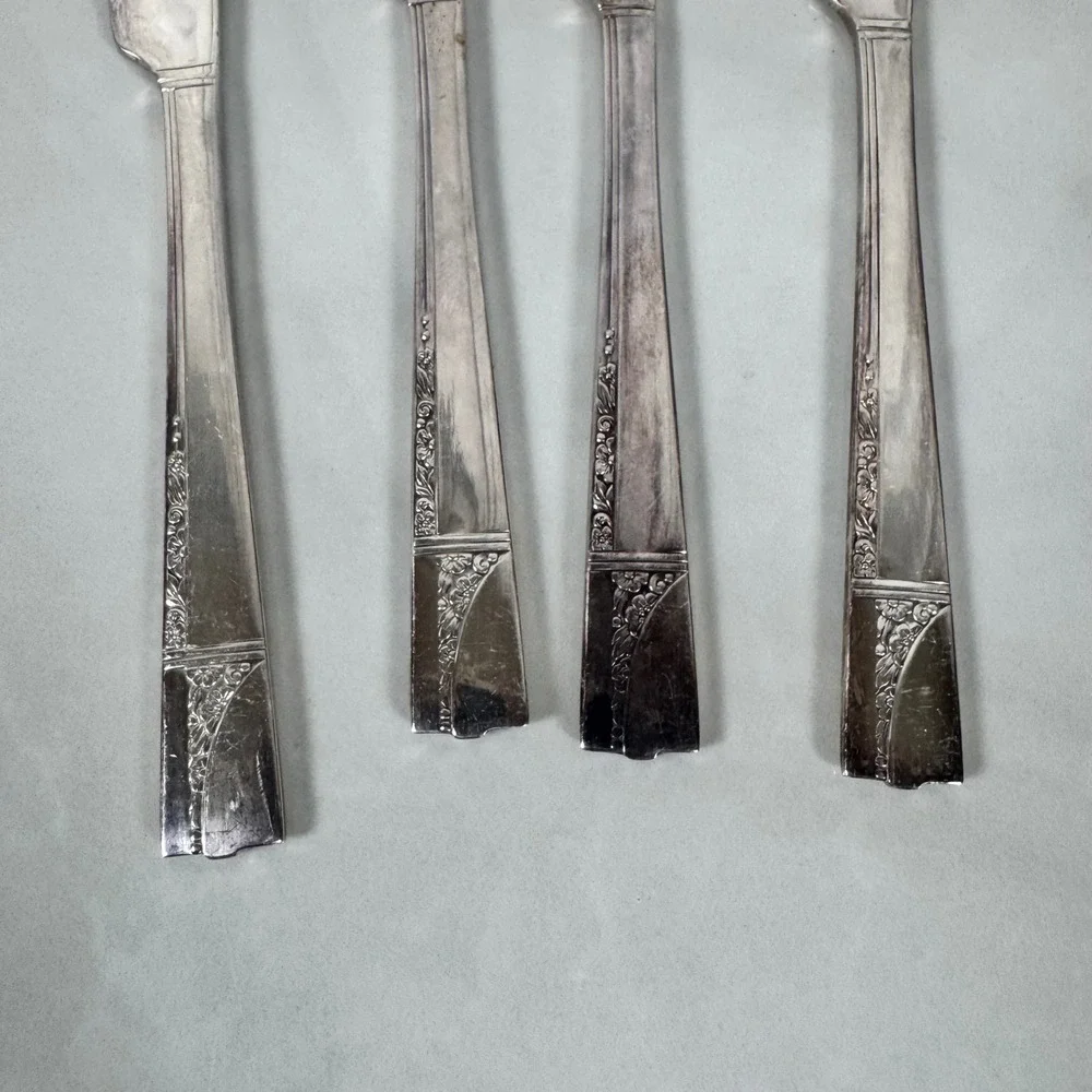 Set of 4 Oneida Nobility Plate Silver Plated Butter Spreader Knife Caprice Lot 2